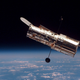 El telescopio Hubble fotografiado en 1997 tras una misión de servicio. Imagen: NASA/ESA